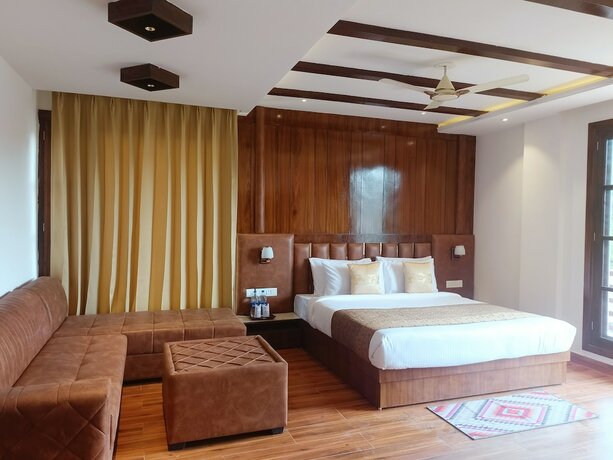 Imagen general del Hotel Aamod Suites - Dalhousie. Foto 4