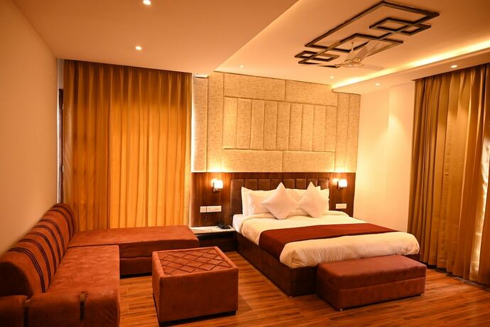 Imagen general del Hotel Aamod Suites - Dalhousie. Foto 8