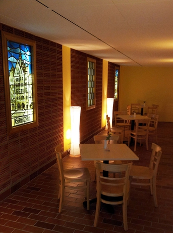 Imagen del bar/restaurante del Hotel A&O Karlsruhe Hauptbahnhof. Foto 3