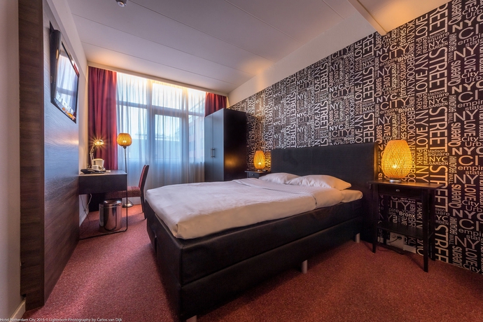Imagen de la habitación del Hotel A&O Rotterdam City. Foto 8