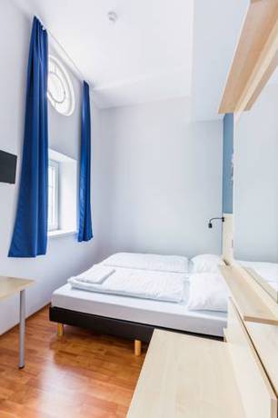 Imagen de la habitación del Hotel A&O Salzburg Hauptbahnhof. Foto 6