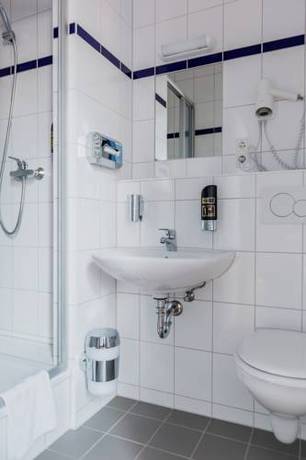 Imagen de la habitación del Hotel A&O Salzburg Hauptbahnhof. Foto 14