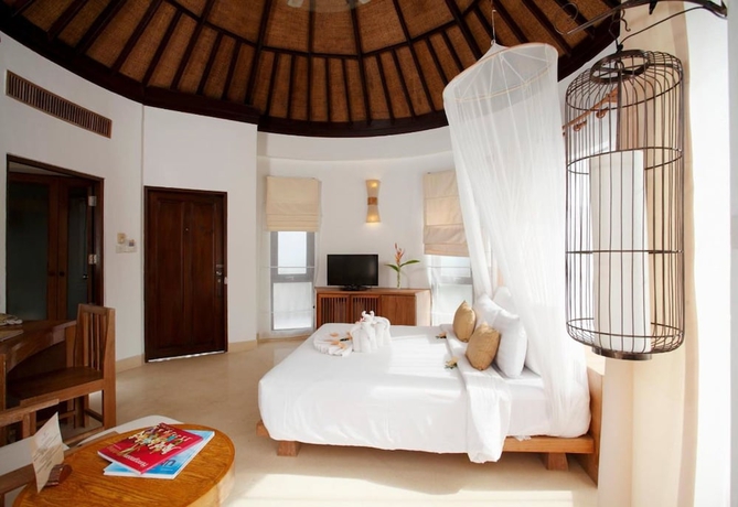 Imagen de la habitación del Hotel Aana Resort and Spa. Foto 2