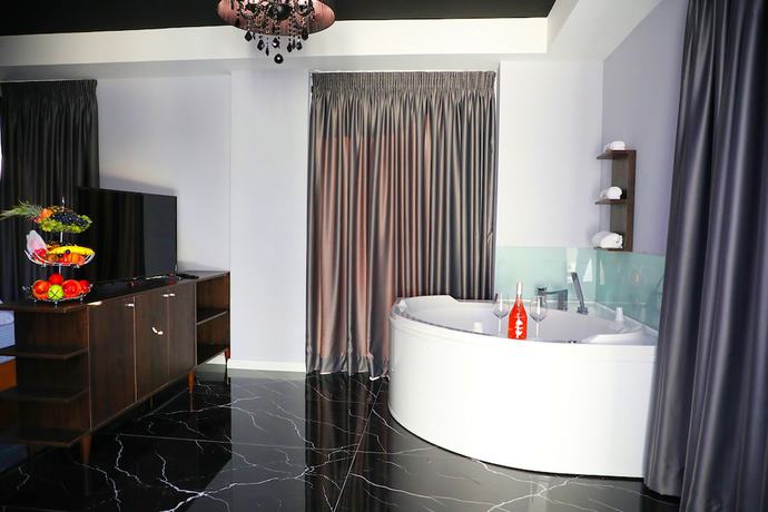 Imagen de la habitación del Hotel AandG. Foto 4