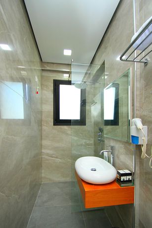 Imagen de la habitación del Hotel AandG. Foto 6