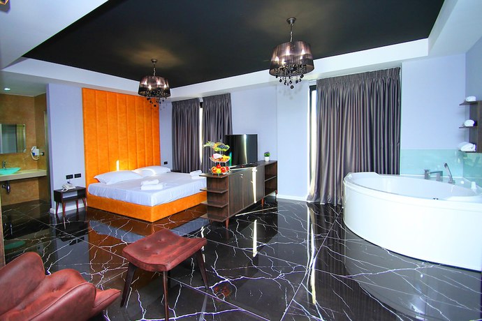 Imagen de la habitación del Hotel AandG. Foto 15