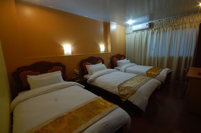 Imagen de la habitación del Hotel Aanda Plaza. Foto 11