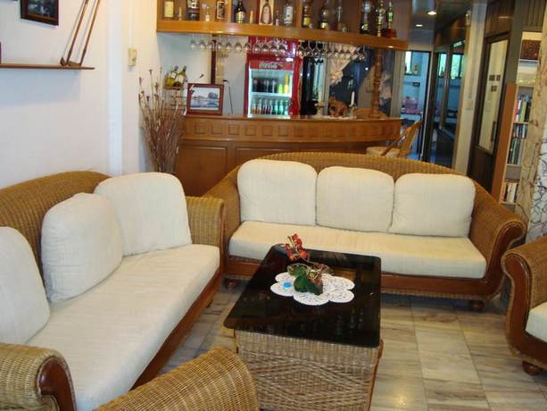 Imagen de los interiores del Hotel Aandb. Foto 17