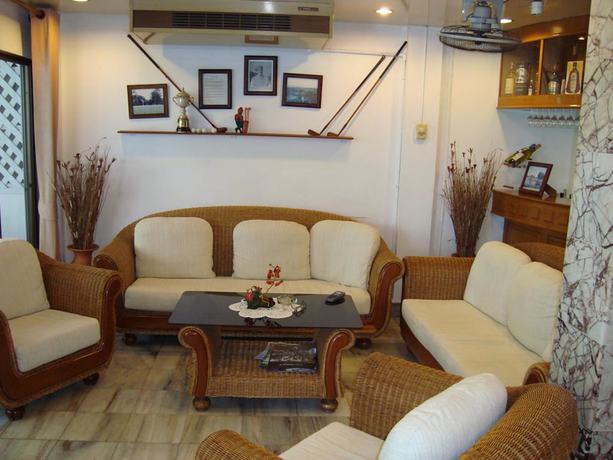 Imagen de los interiores del Hotel Aandb. Foto 20