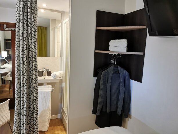 Imagen general del Hotel Aandh Privil&egrave;ge Lyon Est - Saint Priest Eurexpo. Foto 1