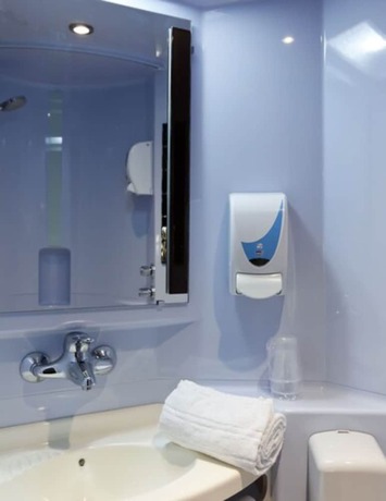 Imagen de la habitación del Hotel Aandh Privil&egrave;ge Lyon Est - Saint Priest Eurexpo. Foto 17