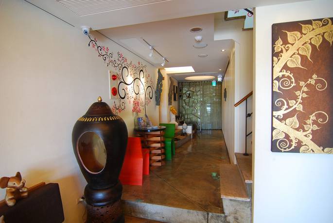 Imagen de los interiores del Hotel Aandl Inn. Foto 15