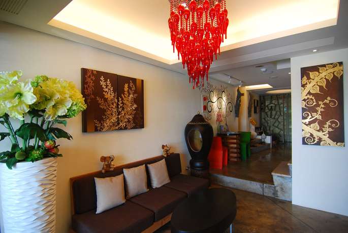 Imagen de los interiores del Hotel Aandl Inn. Foto 16