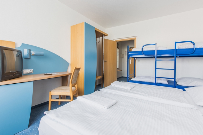 Imagen de la habitación del Hotel Aando Berlin Kolumbus. Foto 12