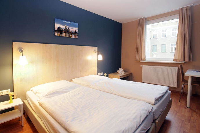 Imagen de los exteriores del Hotel Aando Frankfurt Galluswarte - Hostel. Foto 11