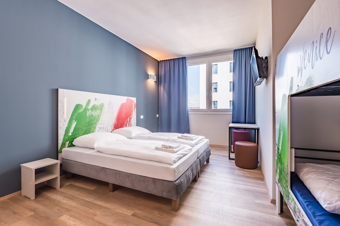 Imagen de la habitación del Hotel Aando Hostel Venezia Mestre. Foto 10