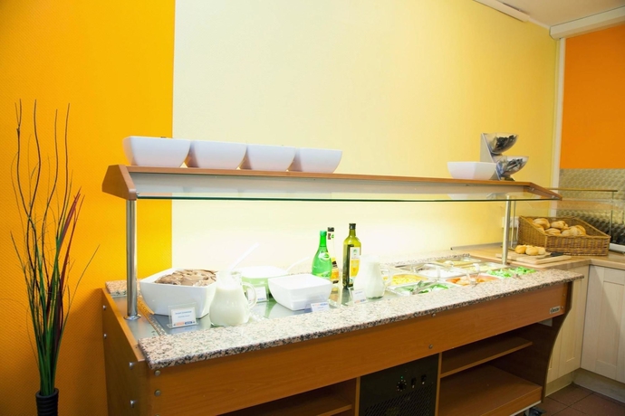 Imagen del bar/restaurante del Hotel Aando Köln Neumarkt. Foto 4