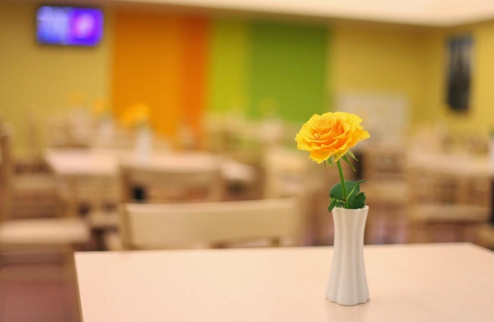 Imagen del bar/restaurante del Hotel Aando Köln Neumarkt. Foto 9