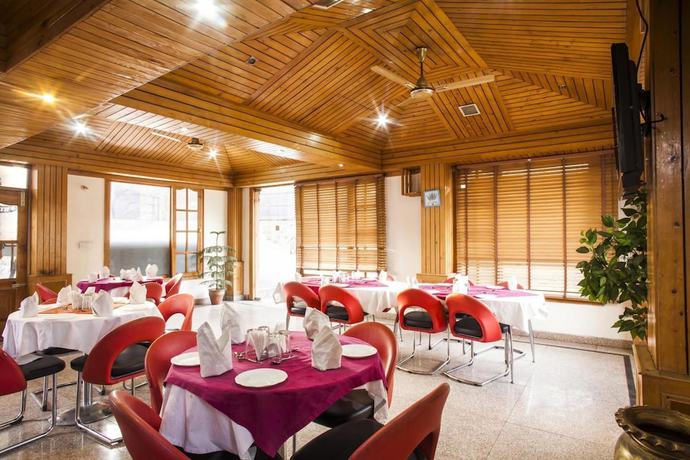 Imagen del bar/restaurante del Hotel Aangan Regency. Foto 4