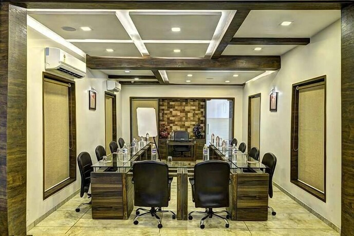 Imagen de los interiores del Hotel Aaram Orchard. Foto 18