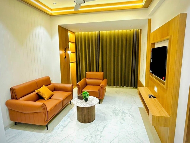 Imagen de la habitación del Hotel Aarambh by The Sky Imperial Jamnagar. Foto 1
