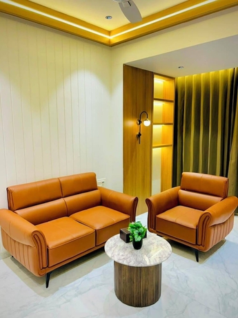 Imagen de la habitación del Hotel Aarambh by The Sky Imperial Jamnagar. Foto 10