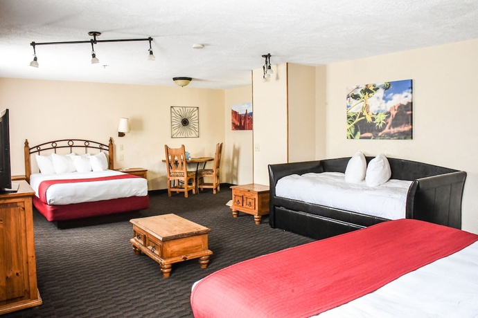 Imagen de la habitación del Hotel Aarchway Inn. Foto 2