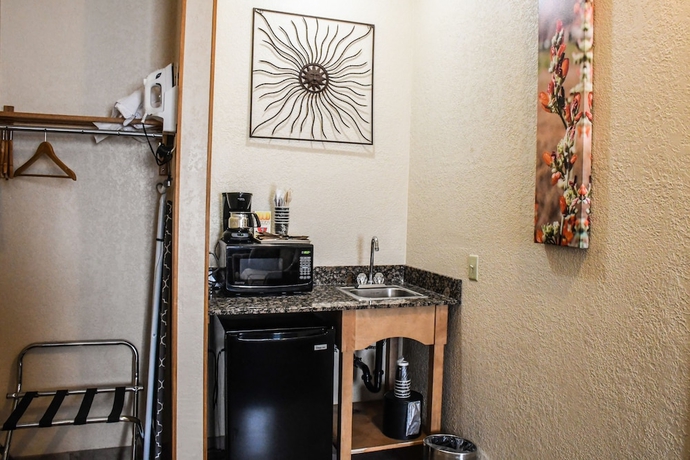 Imagen de la habitación del Hotel Aarchway Inn. Foto 7