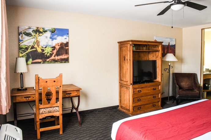 Imagen de la habitación del Hotel Aarchway Inn. Foto 11