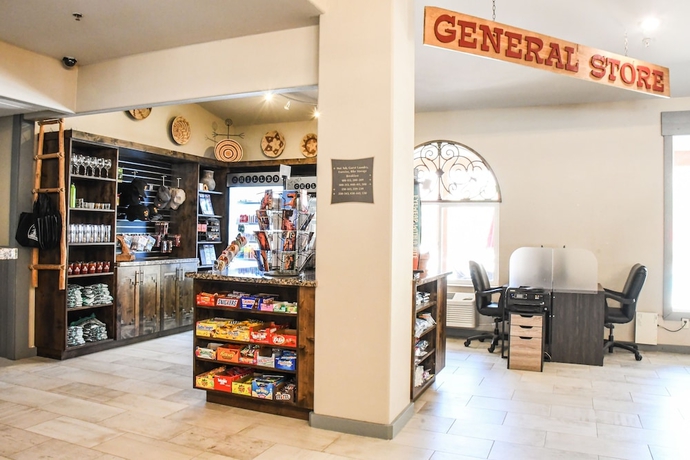 Imagen de los interiores del Hotel Aarchway Inn. Foto 15