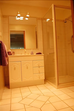 Imagen de la habitación del Hotel Aarinda Holiday Apartments. Foto 8