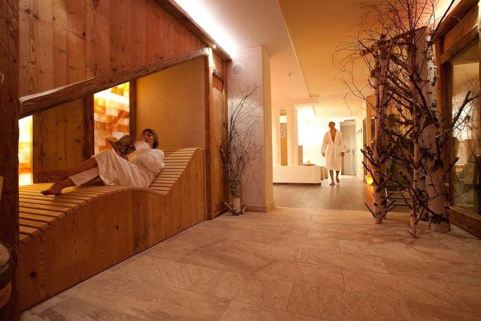 Imagen de la piscina del Hotel Aaritz, Levico Terme. Foto 14