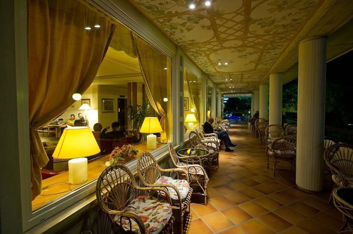 Imagen de los interiores del Hotel Aaritz, Levico Terme. Foto 10