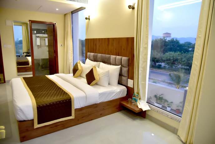 Imagen de la habitación del Hotel Aarna. Foto 10