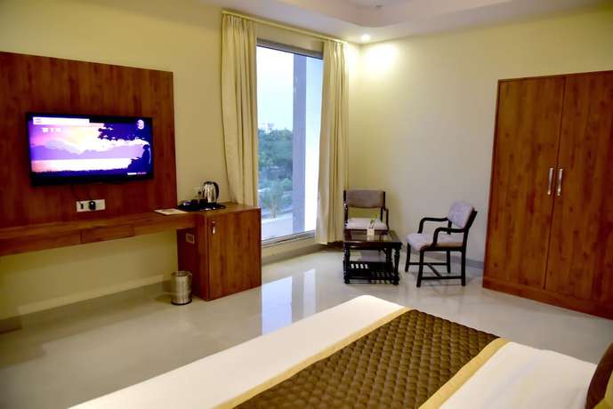 Imagen de la habitación del Hotel Aarna. Foto 12