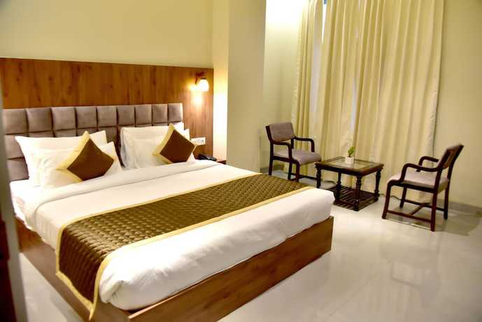 Imagen de la habitación del Hotel Aarna. Foto 13
