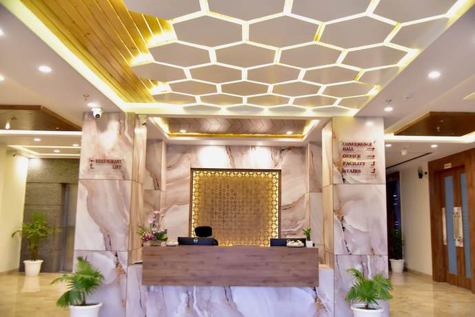 Imagen de los interiores del Hotel Aarna. Foto 18