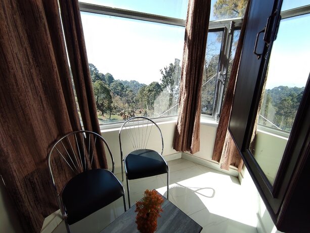 Imagen general del Hotel Aaroham By Aamod Dharamshala. Foto 12