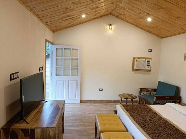 Imagen de la habitación del Hotel Aaroham Resorts Shimla. Foto 10