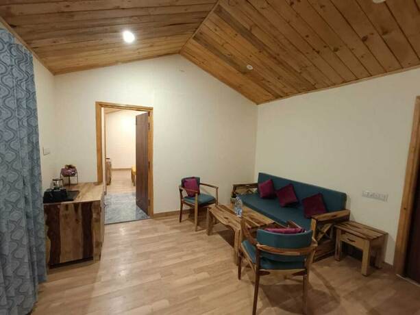 Imagen general del Hotel Aaroham Resorts Shimla. Foto 2