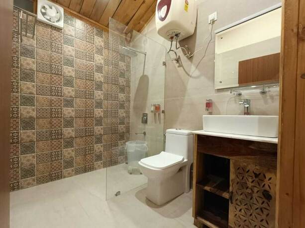 Imagen general del Hotel Aaroham Resorts Shimla. Foto 6