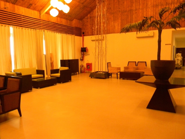 Imagen de los interiores del Hotel Aarohi Starz Club. Foto 11