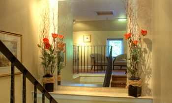 Imagen general del Hotel Aaron Lodge Guest House. Foto 3