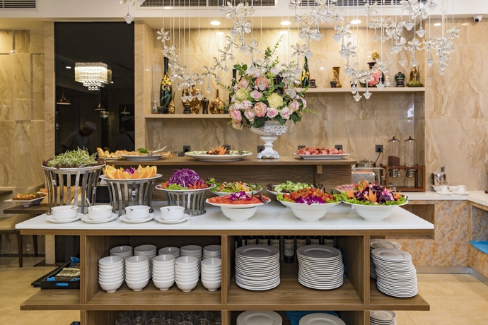 Imagen del bar/restaurante del Hotel Aaron, Nha Trang. Foto 15