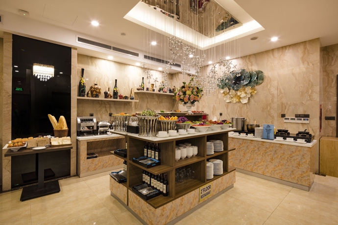 Imagen del bar/restaurante del Hotel Aaron, Nha Trang. Foto 16