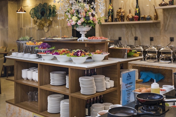 Imagen del bar/restaurante del Hotel Aaron, Nha Trang. Foto 18