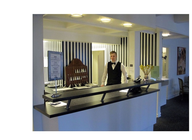 Imagen de los interiores del Hotel Aars. Foto 10