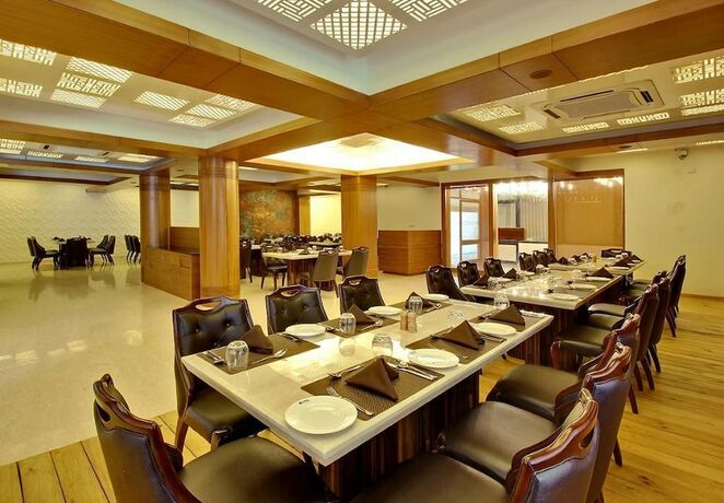 Imagen general del Hotel Aarya Grand Hotels and Resorts. Foto 2