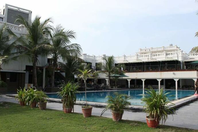 Imagen general del Hotel Aarya Grand Hotels and Resorts. Foto 3