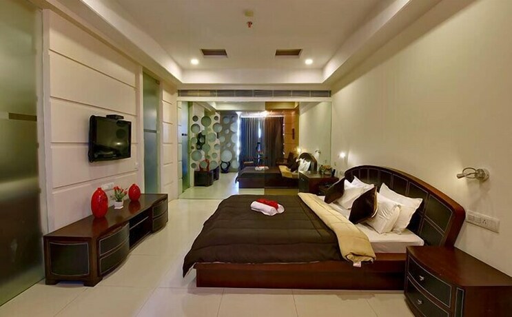 Imagen de la habitación del Hotel Aarya Grand Hotels and Resorts. Foto 16